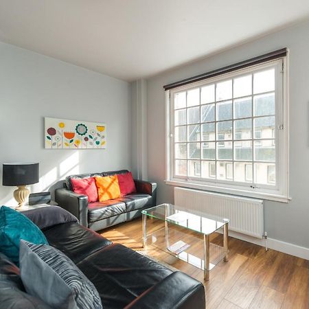 Royal Mile Modern Apartment Edinburgh Exterior foto