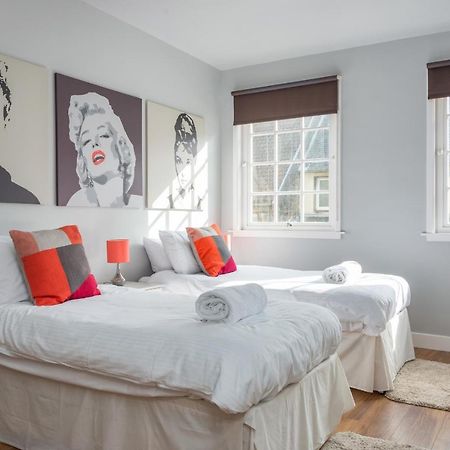 Royal Mile Modern Apartment Edinburgh Exterior foto