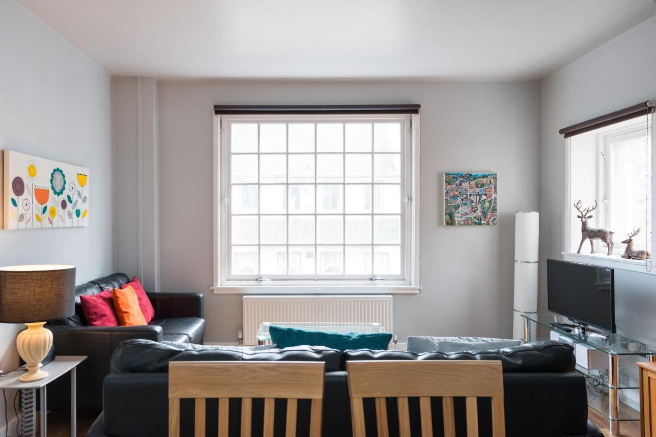 Royal Mile Modern Apartment Edinburgh Exterior foto