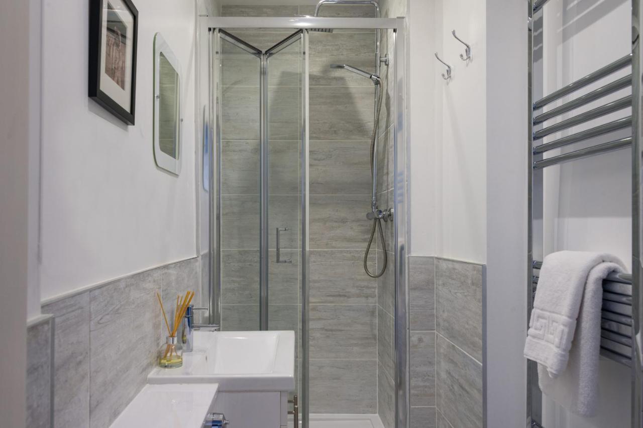 Royal Mile Modern Apartment Edinburgh Exterior foto