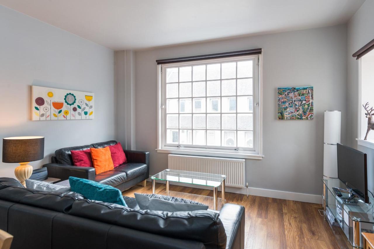 Royal Mile Modern Apartment Edinburgh Exterior foto
