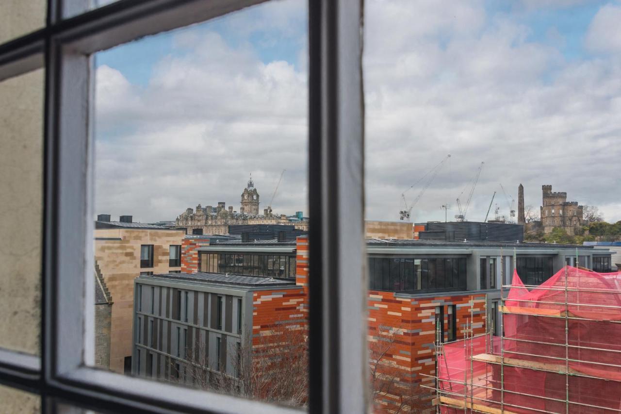 Royal Mile Modern Apartment Edinburgh Exterior foto