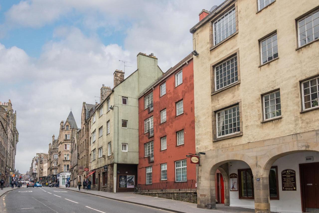 Royal Mile Modern Apartment Edinburgh Exterior foto